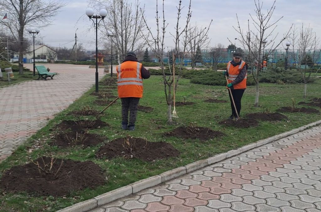 Работы временного характера, дворники, уборка сквера