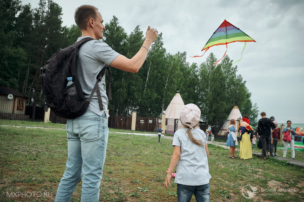 Загородный отдых под Екатеринбургом: как совместить пользу для здоровья и семейный досуг